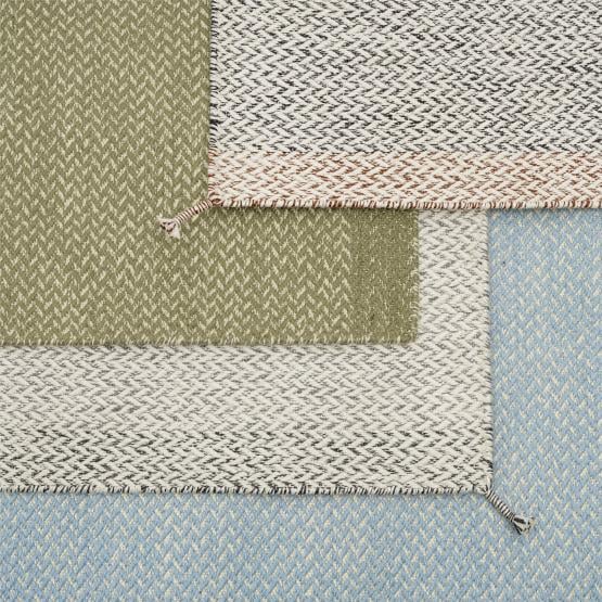 Ply Rug Recycled Polyester Off White Light Blue Black White Moss Green Group Muuto Hi Res_ 150 