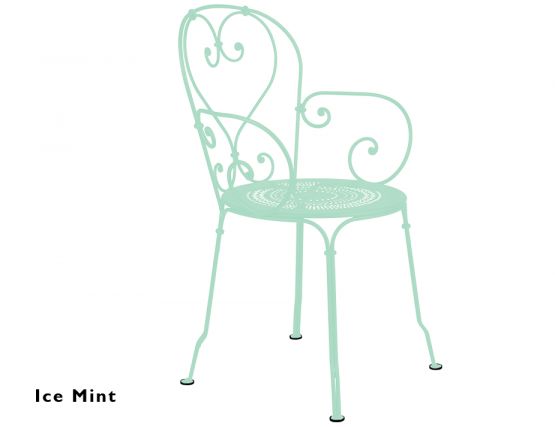 1900 Range Armchair 2