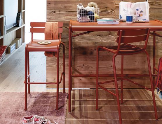 Luxembourg High Stool2