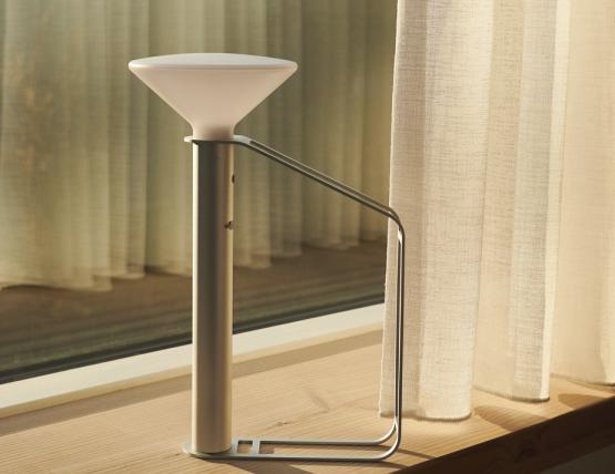 Piton Portable Lamp 13