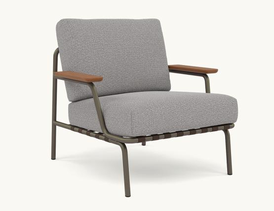 Settle Lounge Chair 28