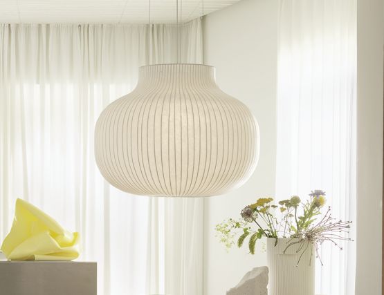 Strand Muuto Pendant_0012_linear Wood Oak Table Fiber Side Chair Swivel Canvas 2 0926 0984 Remix 2 452  Strand Lamp Clos